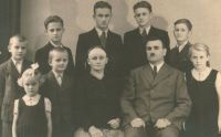 Adolf MaÅ‚ysz z rodzinÄ…